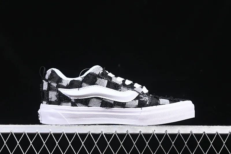 All categories Vans Vans series Vans Low Vans low-top Vans Knu Skool checkerboard washed denim low-top casual sneakers VN000CS0239